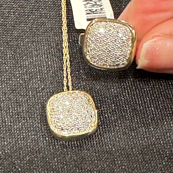 New 18k & Silver Diamond Ring - Picture 11 of 11